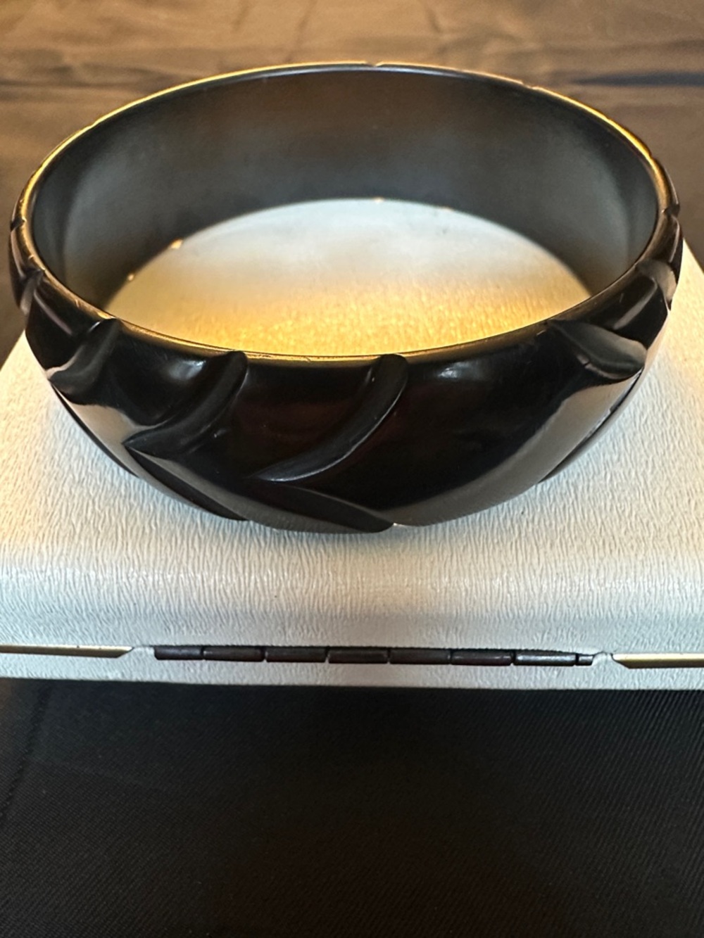 Vintage 1940s Carved Black Bakelite Bangle Bracelet - Art Deco